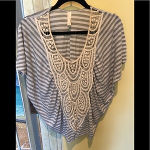 Pretty top - XS (runs big)